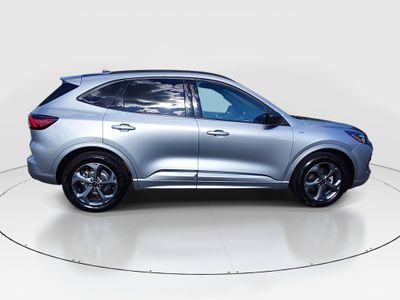 2024 Ford Escape — photo 8 view