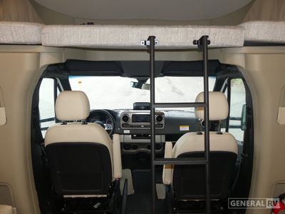 2026 Winnebago Navion - Photo 12