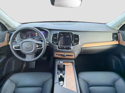 2024 Volvo XC90 — photo 16 view