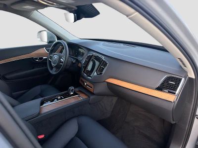 2024 Volvo XC90 — photo 14 view
