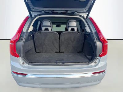 2024 Volvo XC90 — photo 12 view