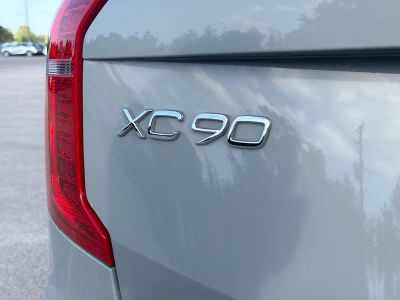 2024 Volvo XC90 — photo 11 view