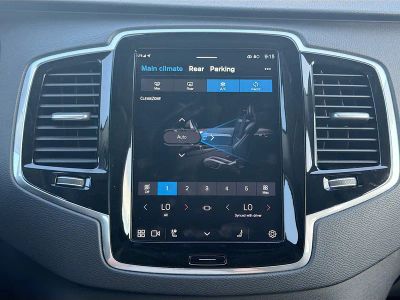 2024 Volvo XC90 — photo 33 view