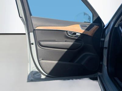 2024 Volvo XC90 — photo 22 view