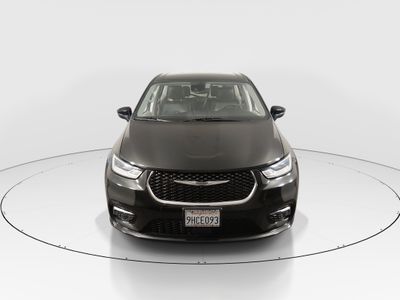 2023 Chrysler Pacifica — side profile view