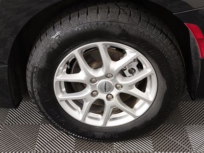 2023 Chrysler Pacifica — photo 10 view