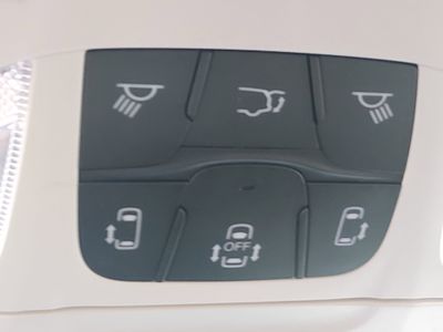 2023 Chrysler Pacifica — photo 21 view