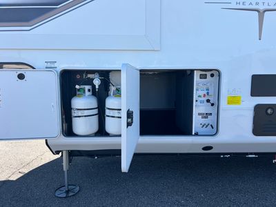 2026 Jayco BIGHORN — photo 34 view