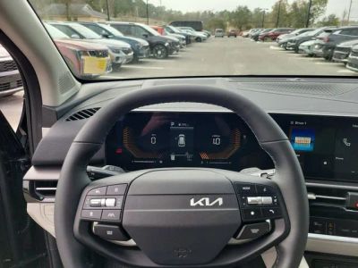 2026 Kia Sportage — photo 13 view