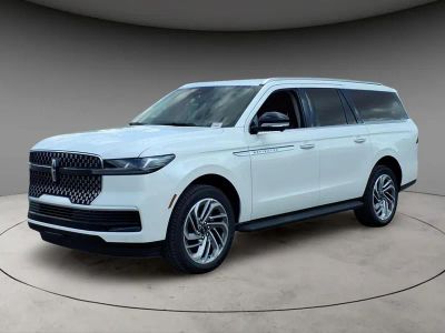 2027 Lincoln Navigator L Premiere in White Metallic — front three-quarter view