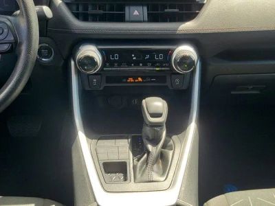 2023 Toyota RAV4 — photo 19 view
