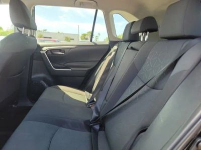 2023 Toyota RAV4 — photo 11 view