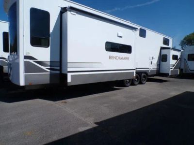 2026 Alliance RV Benchmark - Photo 4