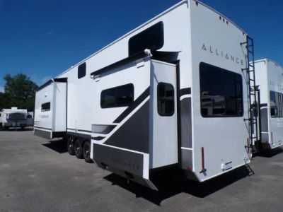 2026 Alliance RV Benchmark - Photo 6