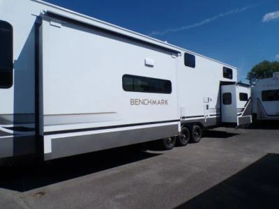 2026 Alliance RV Benchmark - Photo 3