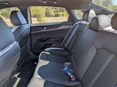 2026 Kia K5 — photo 13 view