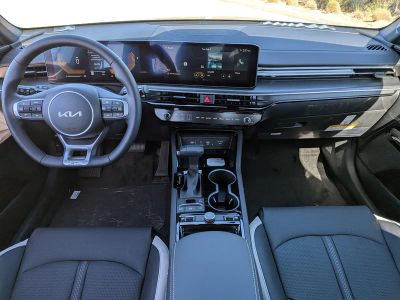 2026 Kia K5 — photo 16 view