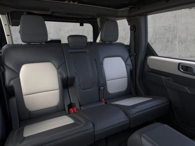 2026 Ford Bronco — photo 11 view