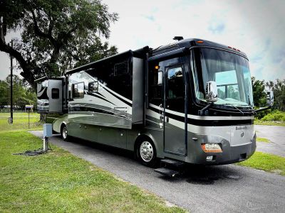 2007 Holiday Rambler Ambassador — front three-quarter view