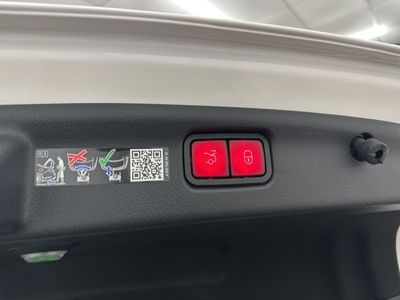 2026 Mercedes-Benz C-Class - Photo 26
