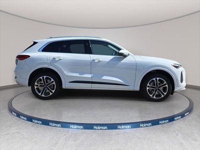 2025 Audi Q5 - Photo 4