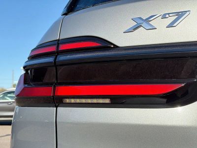 2026 BMW X7 — photo 10 view