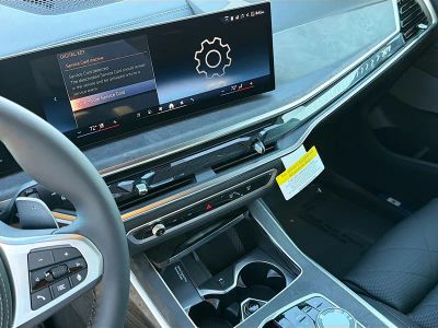 2026 BMW X7 — photo 30 view