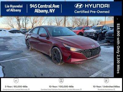 2023 Hyundai Elantra SEL - Photo 2