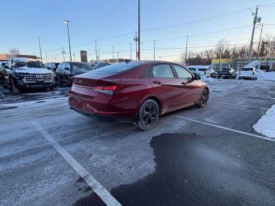 2023 Hyundai Elantra SEL - Photo 4