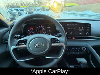 2023 Hyundai Elantra SEL - Photo 12