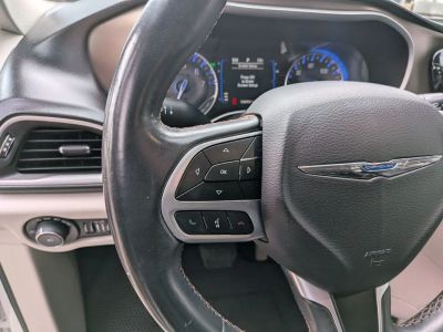 2018 Chrysler Pacifica - Photo 16
