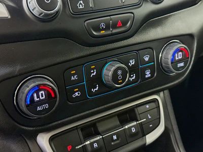 2023 GMC Terrain — photo 14 view