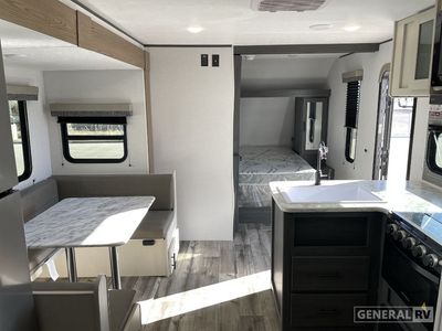 2025 Dutchmen Aspen Trail LE - Photo 7