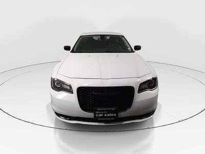 2022 Chrysler 300 - Photo 2