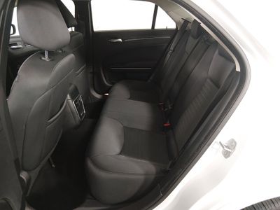 2022 Chrysler 300 - Photo 21