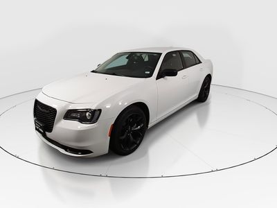 2022 Chrysler 300 - Photo 3
