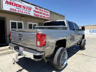 2017 Chevrolet Silverado 1500 — rear three-quarter view