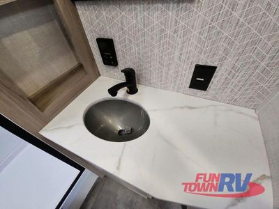 2025 Forest River RV Wildwood FSX - Photo 32