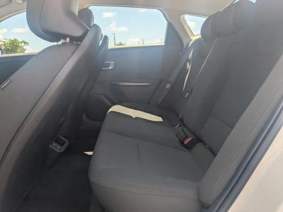 2026 Kia K4 — photo 13 view