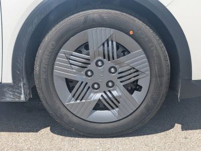 2026 Kia K4 — photo 10 view