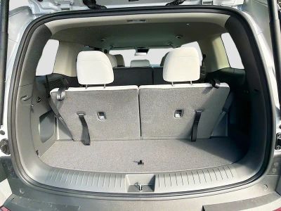 2026 Hyundai SANTA FE HYBRID — photo 12 view