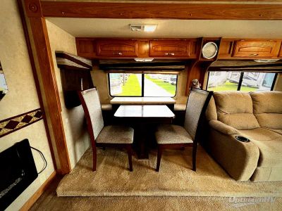 2004 Georgie Boy Pursuit — photo 10 view