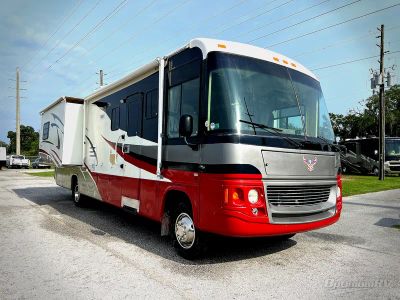 2004 Georgie Boy Pursuit — front three-quarter view