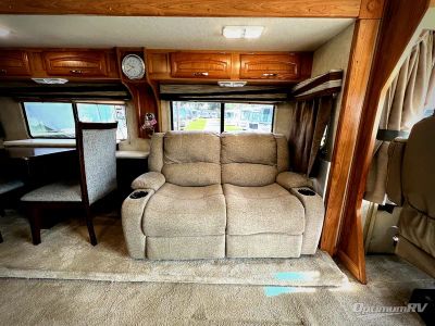2004 Georgie Boy Pursuit — photo 8 view
