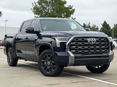 2024 Toyota Tundra - Photo 2