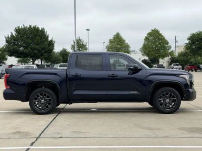 2024 Toyota Tundra - Photo 3