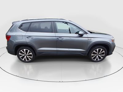 2022 Volkswagen Taos — photo 8 view