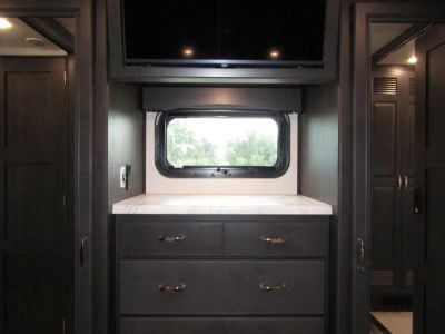 2026 Fleetwood DISCOVERY - Photo 18