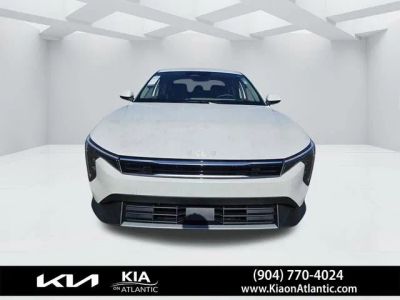 2025 Kia K4 — photo 13 view