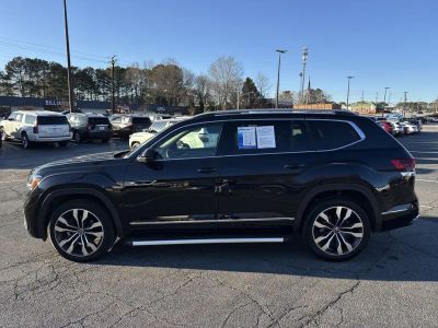 2022 Volkswagen Atlas — interior view